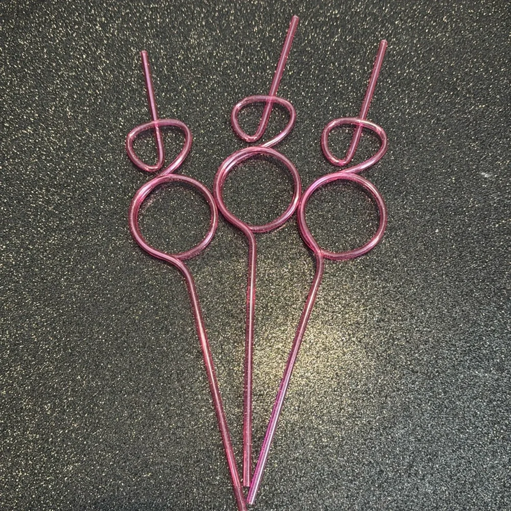 Hot pink ring straws